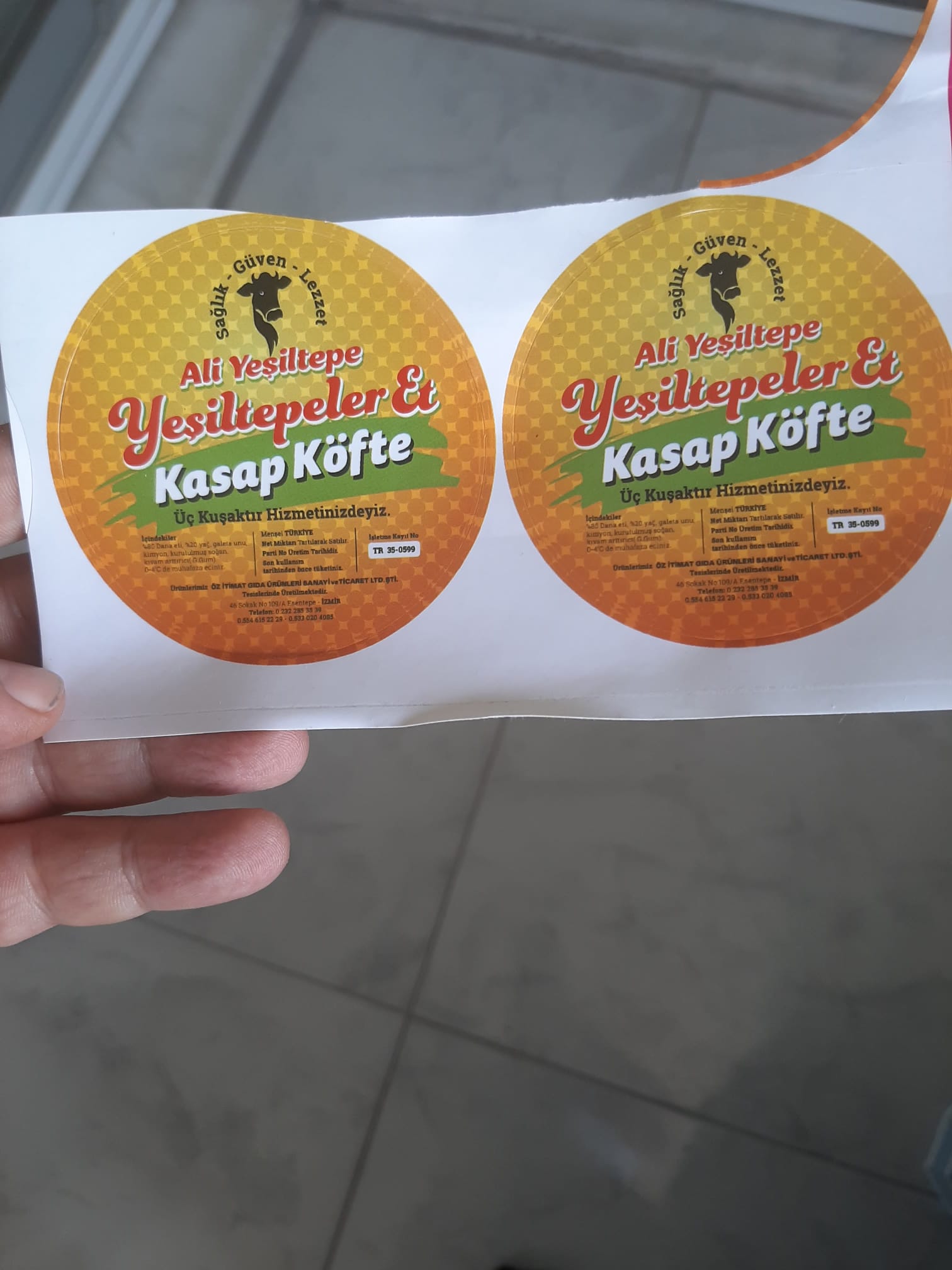 izmir özel kesim düz kesim yuvarlak  sticker etiket baskı yaptır fiyatları