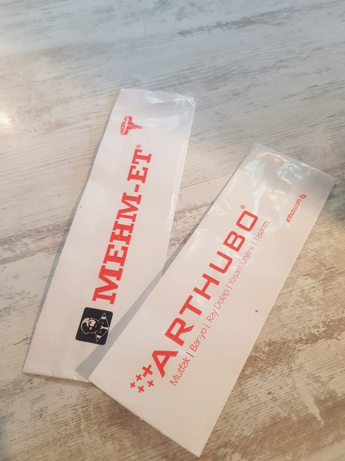 restaurant otel cafe bar yemek baskılı çatal bıçak kılıfı kağıdı yaptır fiyat 100 kilo logolu telefon