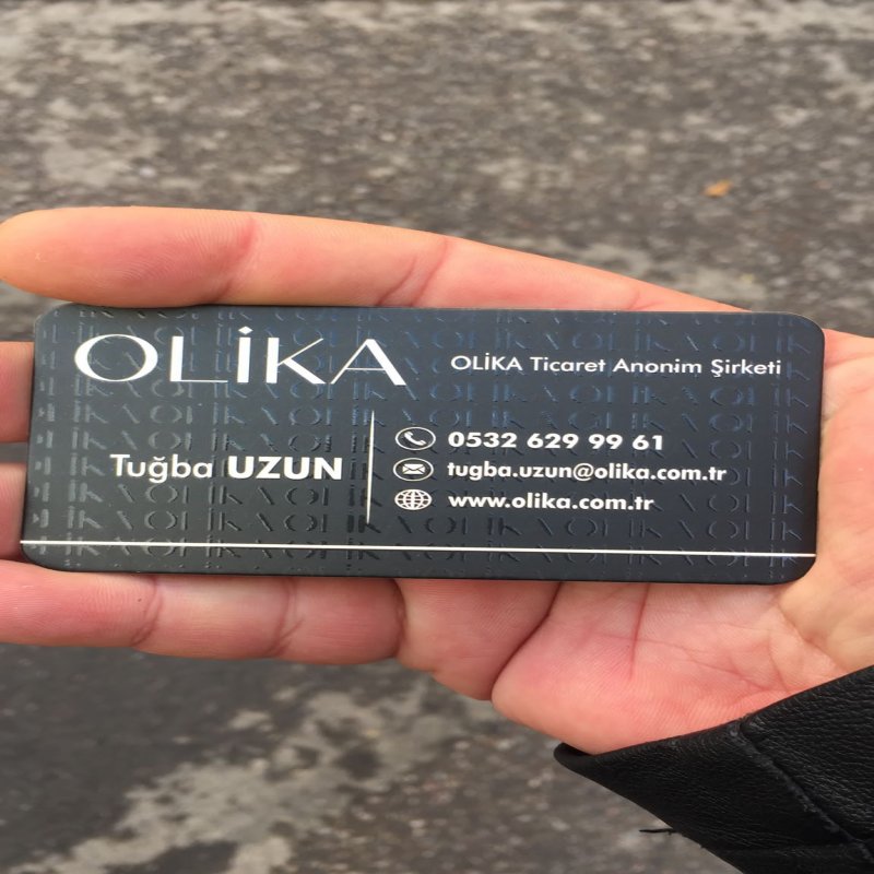 izmir oval kesim kabartmalı lak lı parlak mat  kartvizit yapımı baskı telefon fiyat tek yön çift yön